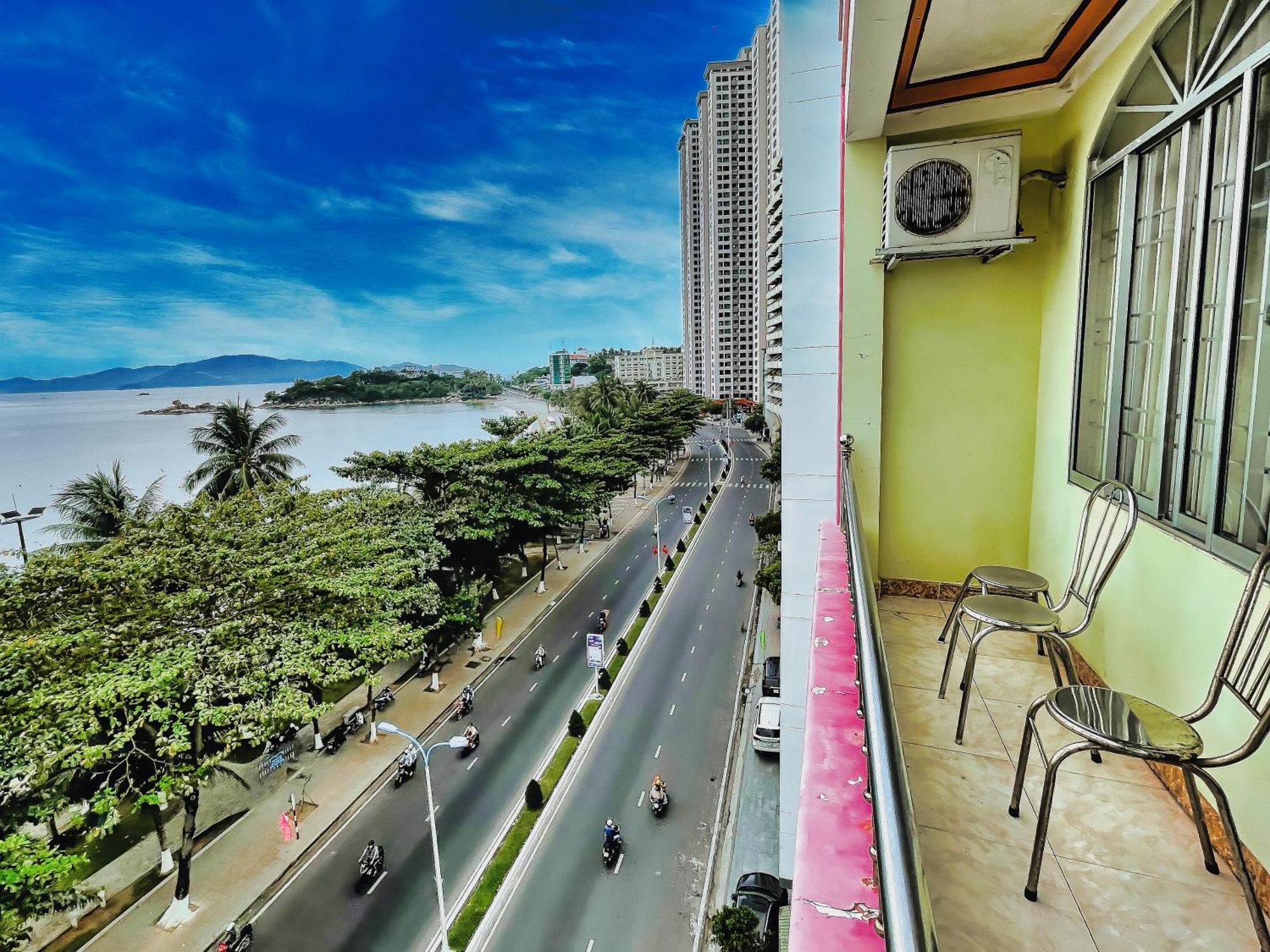 Quang Vinh 2 Hotel Nha Trang Zewnętrze zdjęcie